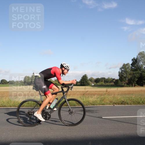 25.08.2024 - Elbe Triathlon Hamburg Fuchs,  Jonas http://msf.ph/oto/6829311 25.08.2024 09:07:52 Radfahren 89, 188, 197, 81, 294, 92 meine-sportfotos.de