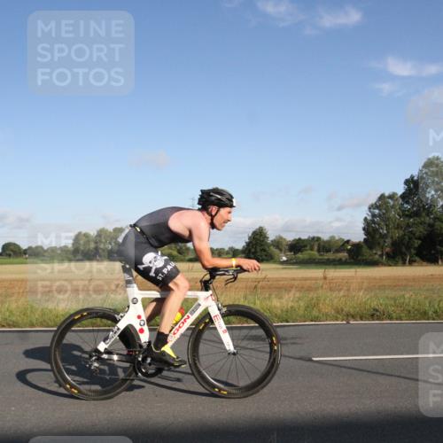 25.08.2024 - Elbe Triathlon Hamburg Fuchs,  Jonas http://msf.ph/oto/6829320 25.08.2024 09:07:56 Radfahren 197, 81, 294, 92, 169 meine-sportfotos.de