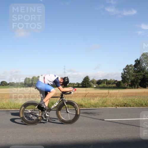 25.08.2024 - Elbe Triathlon Hamburg Fuchs,  Jonas http://msf.ph/oto/6829395 25.08.2024 09:08:49 Radfahren 91, 211, 205, 266, 179, 208, 110, 283 meine-sportfotos.de