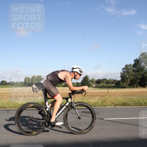 25.08.2024 - Elbe Triathlon Hamburg Fuchs,  Jonas http://msf.ph/oto/6829399 25.08.2024 09:08:50 Radfahren 91, 211, 205, 266, 179, 208, 110, 283 meine-sportfotos.de
