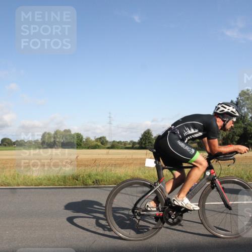 25.08.2024 - Elbe Triathlon Hamburg Fuchs,  Jonas http://msf.ph/oto/6829521 25.08.2024 09:10:21 Radfahren 35, 158, 258, 86 meine-sportfotos.de
