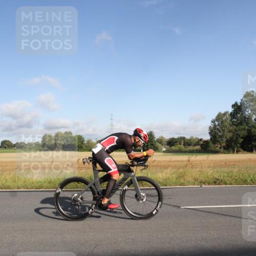25.08.2024 - Elbe Triathlon Hamburg Fuchs,  Jonas http://msf.ph/oto/6829592 25.08.2024 09:11:28 Radfahren 318, 226, 58, 282 meine-sportfotos.de