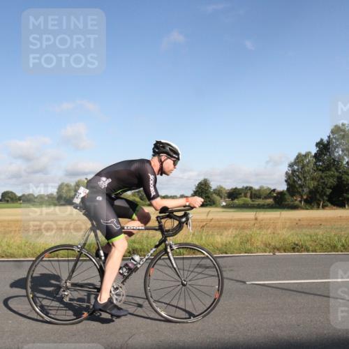 25.08.2024 - Elbe Triathlon Hamburg Fuchs,  Jonas http://msf.ph/oto/6829609 25.08.2024 09:11:38 Radfahren 282, 61, 293, 193, 87, 52 meine-sportfotos.de