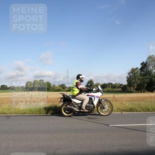 25.08.2024 - Elbe Triathlon Hamburg Fuchs,  Jonas http://msf.ph/oto/6829639 25.08.2024 09:12:02 Radfahren 244, 194, 43, 135 meine-sportfotos.de