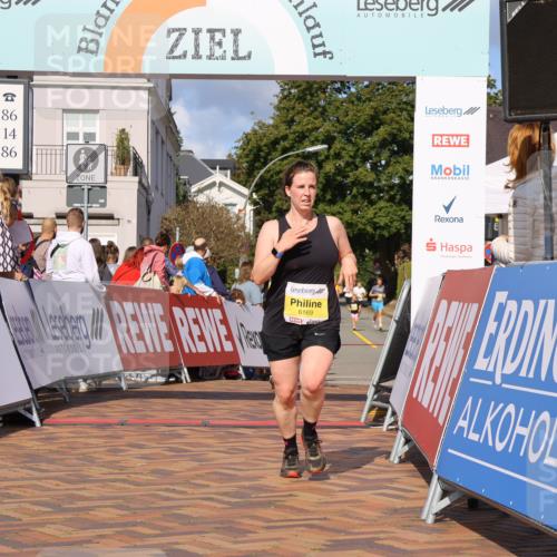 25.08.2024 - 20. Blankeneser Heldenlauf Strokosch-Dieckow http://msf.ph/oto/6829650 25.08.2024 10:26:06 Ziel 6169, 6184 meine-sportfotos.de