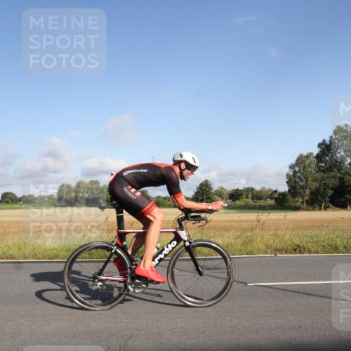 25.08.2024 - Elbe Triathlon Hamburg Fuchs,  Jonas http://msf.ph/oto/6829657 25.08.2024 09:12:14 Radfahren 83, 185, 182 meine-sportfotos.de