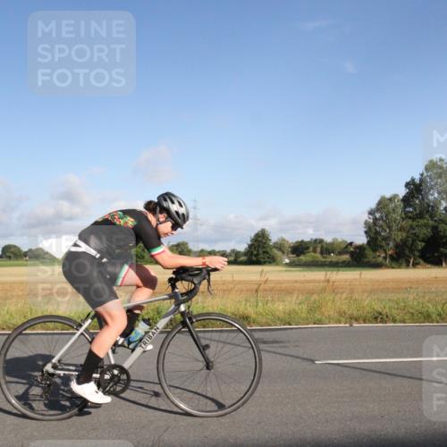 25.08.2024 - Elbe Triathlon Hamburg Fuchs,  Jonas http://msf.ph/oto/6829662 25.08.2024 09:12:15 Radfahren 83, 185, 182 meine-sportfotos.de
