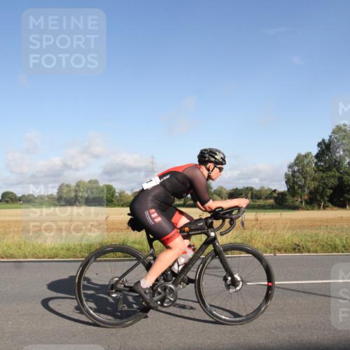 25.08.2024 - Elbe Triathlon Hamburg Fuchs,  Jonas http://msf.ph/oto/6829696 25.08.2024 09:12:54 Radfahren 131, 145 meine-sportfotos.de