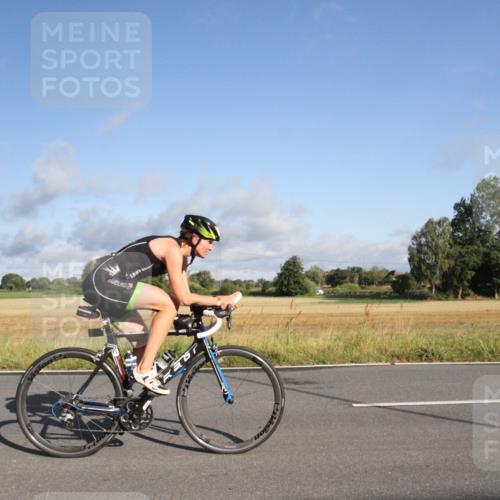 25.08.2024 - Elbe Triathlon Hamburg Fuchs,  Jonas http://msf.ph/oto/6829751 25.08.2024 09:14:08 Radfahren 317, 137, 114, 163, 385, 271, 305 meine-sportfotos.de
