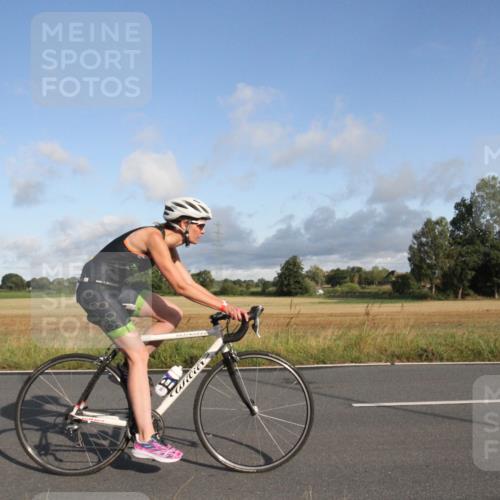 25.08.2024 - Elbe Triathlon Hamburg Fuchs,  Jonas http://msf.ph/oto/6829897 25.08.2024 09:15:42 Radfahren 70, 88, 126, 66 meine-sportfotos.de