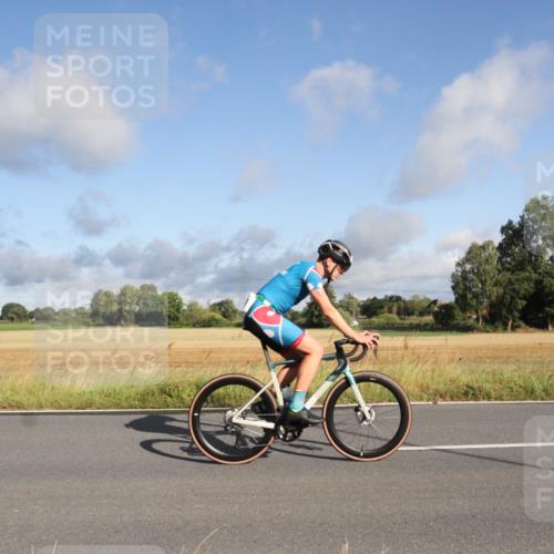 25.08.2024 - Elbe Triathlon Hamburg Fuchs,  Jonas http://msf.ph/oto/6830047 25.08.2024 09:17:28 Radfahren 321, 256 meine-sportfotos.de