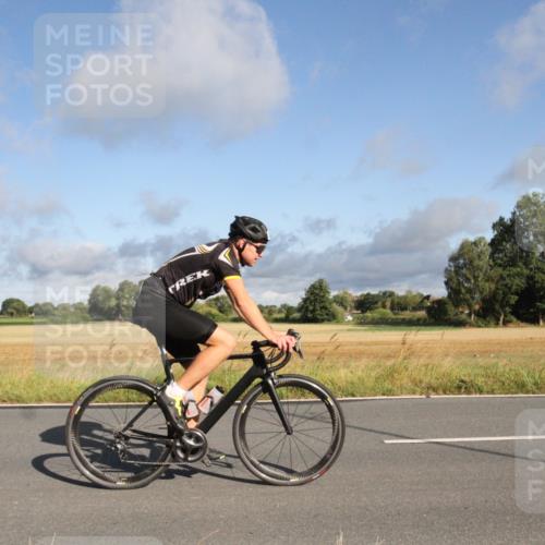 25.08.2024 - Elbe Triathlon Hamburg Fuchs,  Jonas http://msf.ph/oto/6830106 25.08.2024 09:18:11 Radfahren 391, 326, 107, 339, 234 meine-sportfotos.de