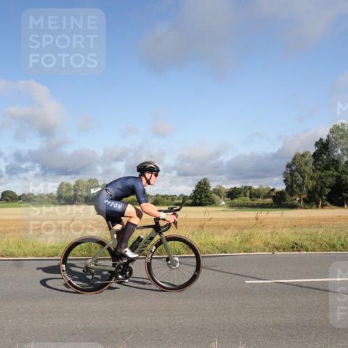 25.08.2024 - Elbe Triathlon Hamburg Fuchs,  Jonas http://msf.ph/oto/6830159 25.08.2024 09:18:56 Radfahren 164, 345, 200, 156, 155 meine-sportfotos.de