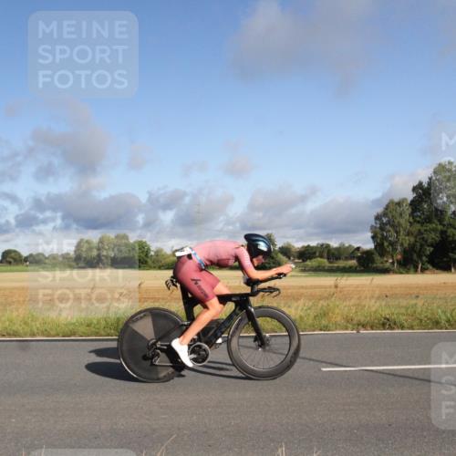 25.08.2024 - Elbe Triathlon Hamburg Fuchs,  Jonas http://msf.ph/oto/6830179 25.08.2024 09:19:11 Radfahren 53, 139, 176, 243 meine-sportfotos.de