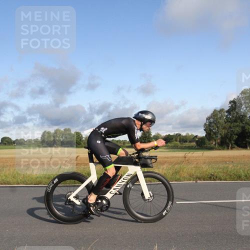25.08.2024 - Elbe Triathlon Hamburg Fuchs,  Jonas http://msf.ph/oto/6830209 25.08.2024 09:19:26 Radfahren 269, 319, 40 meine-sportfotos.de
