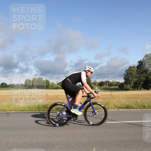 25.08.2024 - Elbe Triathlon Hamburg Fuchs,  Jonas http://msf.ph/oto/6830253 25.08.2024 09:20:14 Radfahren 263, 279, 322, 313 meine-sportfotos.de