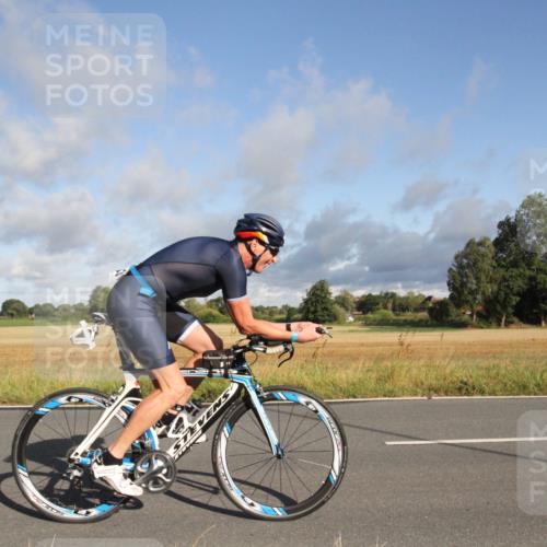25.08.2024 - Elbe Triathlon Hamburg Fuchs,  Jonas http://msf.ph/oto/6830317 25.08.2024 09:20:40 Radfahren 316, 159, 245, 80, 433 meine-sportfotos.de