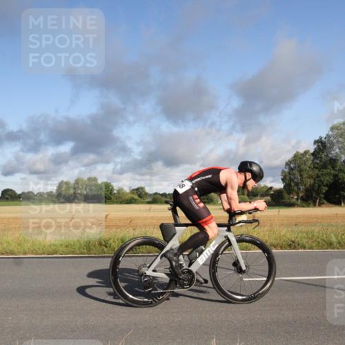 25.08.2024 - Elbe Triathlon Hamburg Fuchs,  Jonas http://msf.ph/oto/6830391 25.08.2024 09:21:33 Radfahren 188, 197, 204 meine-sportfotos.de