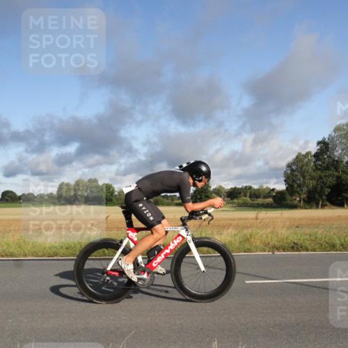 25.08.2024 - Elbe Triathlon Hamburg Fuchs,  Jonas http://msf.ph/oto/6830395 25.08.2024 09:21:38 Radfahren 188, 197, 204, 42, 46, 92 meine-sportfotos.de