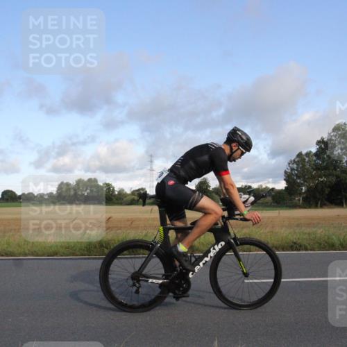 25.08.2024 - Elbe Triathlon Hamburg Fuchs,  Jonas http://msf.ph/oto/6830608 25.08.2024 09:23:49 Radfahren 310, 404, 60, 278 meine-sportfotos.de