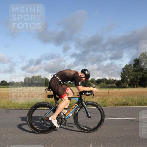25.08.2024 - Elbe Triathlon Hamburg Fuchs,  Jonas http://msf.ph/oto/6830675 25.08.2024 09:24:22 Radfahren 174, 295, 94, 420, 309, 186, 180 meine-sportfotos.de