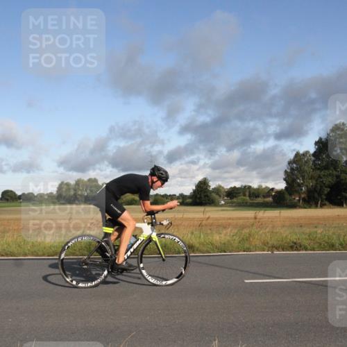 25.08.2024 - Elbe Triathlon Hamburg Fuchs,  Jonas http://msf.ph/oto/6830693 25.08.2024 09:24:34 Radfahren 419, 465, 205, 161 meine-sportfotos.de