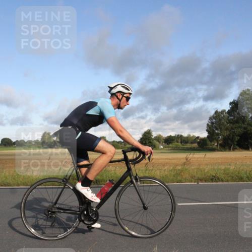 25.08.2024 - Elbe Triathlon Hamburg Fuchs,  Jonas http://msf.ph/oto/6830695 25.08.2024 09:24:37 Radfahren 419, 465, 205, 161 meine-sportfotos.de