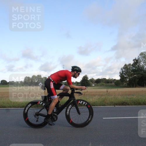 25.08.2024 - Elbe Triathlon Hamburg Fuchs,  Jonas http://msf.ph/oto/6830783 25.08.2024 09:25:34 Radfahren 58, 363, 284 meine-sportfotos.de