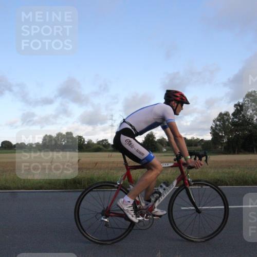 25.08.2024 - Elbe Triathlon Hamburg Fuchs,  Jonas http://msf.ph/oto/6830796 25.08.2024 09:25:58 Radfahren 238, 210, 230, 202, 166, 222 meine-sportfotos.de