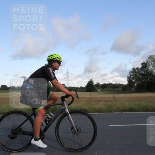 25.08.2024 - Elbe Triathlon Hamburg Fuchs,  Jonas http://msf.ph/oto/6830964 25.08.2024 09:27:56 Radfahren 276, 165, 141, 41, 233 meine-sportfotos.de