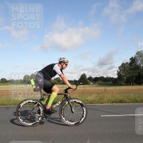 25.08.2024 - Elbe Triathlon Hamburg Fuchs,  Jonas http://msf.ph/oto/6831090 25.08.2024 09:28:53 Radfahren 290, 376, 381, 317, 154 meine-sportfotos.de