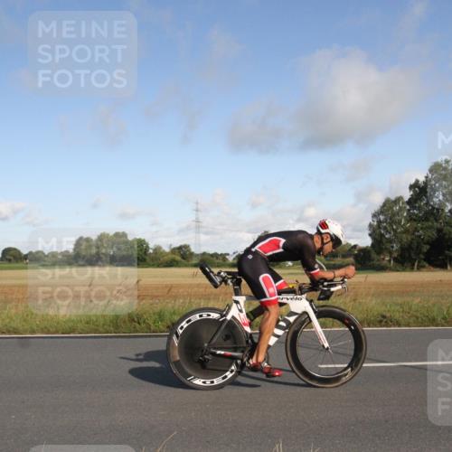 25.08.2024 - Elbe Triathlon Hamburg Fuchs,  Jonas http://msf.ph/oto/6831172 25.08.2024 09:29:48 Radfahren 66, 447, 98, 407, 138, 385 meine-sportfotos.de