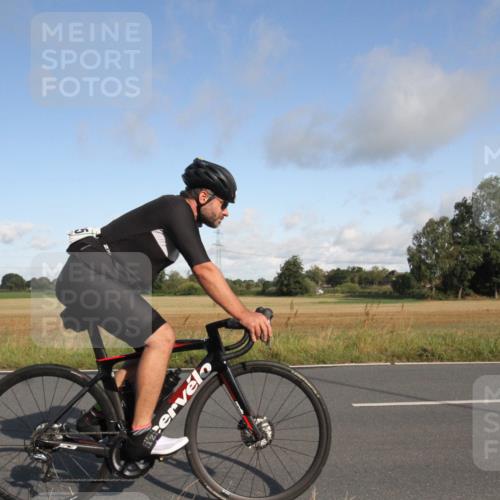 25.08.2024 - Elbe Triathlon Hamburg Fuchs,  Jonas http://msf.ph/oto/6831195 25.08.2024 09:29:54 Radfahren 66, 447, 98, 407, 138, 385, 401, 305 meine-sportfotos.de
