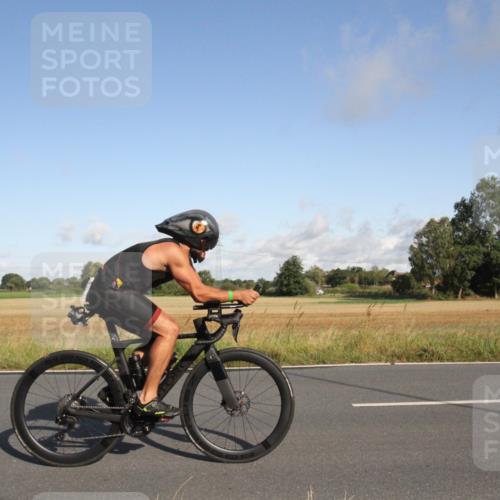 25.08.2024 - Elbe Triathlon Hamburg Fuchs,  Jonas http://msf.ph/oto/6831361 25.08.2024 09:31:14 Radfahren 136, 187, 257, 302, 307, 312, 482, 243 meine-sportfotos.de
