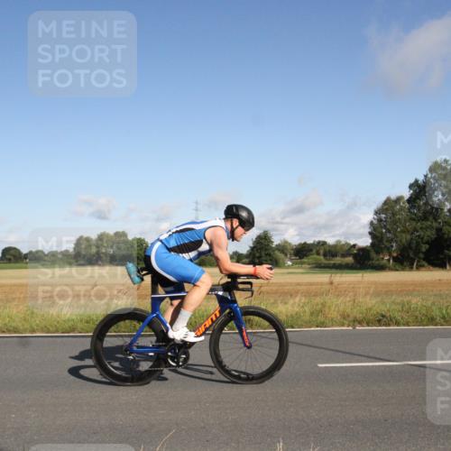 25.08.2024 - Elbe Triathlon Hamburg Fuchs,  Jonas http://msf.ph/oto/6831404 25.08.2024 09:31:37 Radfahren 242, 173, 176, 200, 373 meine-sportfotos.de
