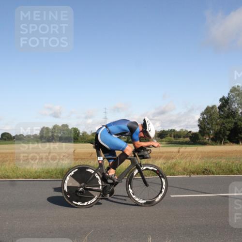 25.08.2024 - Elbe Triathlon Hamburg Fuchs,  Jonas http://msf.ph/oto/6831407 25.08.2024 09:31:41 Radfahren 173, 176, 200, 373, 397, 219, 350 meine-sportfotos.de