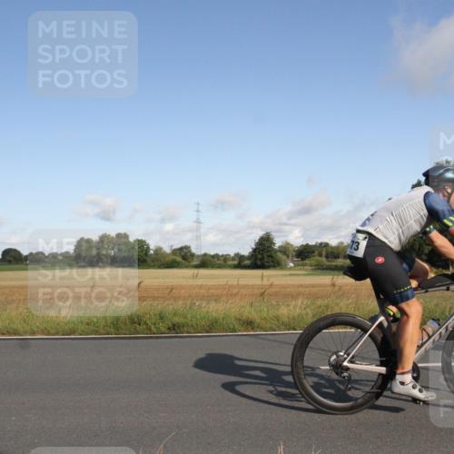 25.08.2024 - Elbe Triathlon Hamburg Fuchs,  Jonas http://msf.ph/oto/6831414 25.08.2024 09:31:42 Radfahren 173, 176, 200, 373, 397, 219, 350, 124 meine-sportfotos.de