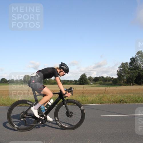 25.08.2024 - Elbe Triathlon Hamburg Fuchs,  Jonas http://msf.ph/oto/6831438 25.08.2024 09:31:51 Radfahren 397, 219, 350, 124, 147, 133, 469, 175, 321, 356, 139 meine-sportfotos.de