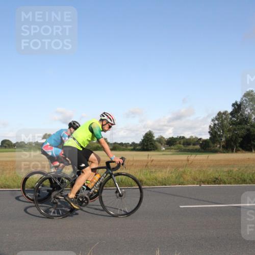 25.08.2024 - Elbe Triathlon Hamburg Fuchs,  Jonas http://msf.ph/oto/6831454 25.08.2024 09:31:55 Radfahren 147, 133, 469, 175, 321, 356, 139, 396, 229 meine-sportfotos.de