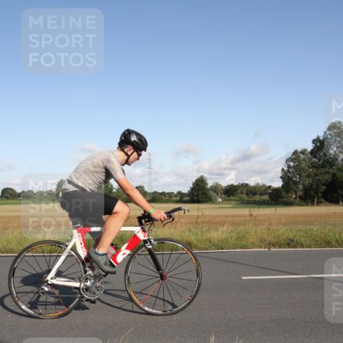25.08.2024 - Elbe Triathlon Hamburg Fuchs,  Jonas http://msf.ph/oto/6831475 25.08.2024 09:32:04 Radfahren 396, 229, 423, 206, 345, 391 meine-sportfotos.de
