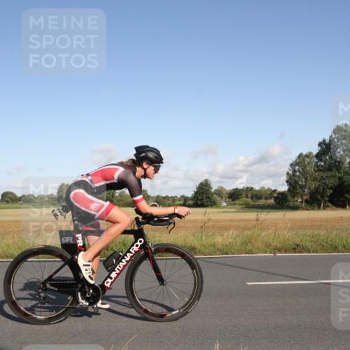 25.08.2024 - Elbe Triathlon Hamburg Fuchs,  Jonas http://msf.ph/oto/6831507 25.08.2024 09:32:21 Radfahren 59, 73, 99, 339, 107, 366 meine-sportfotos.de
