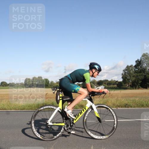 25.08.2024 - Elbe Triathlon Hamburg Fuchs,  Jonas http://msf.ph/oto/6831516 25.08.2024 09:32:30 Radfahren 366, 127, 118, 164, 445 meine-sportfotos.de