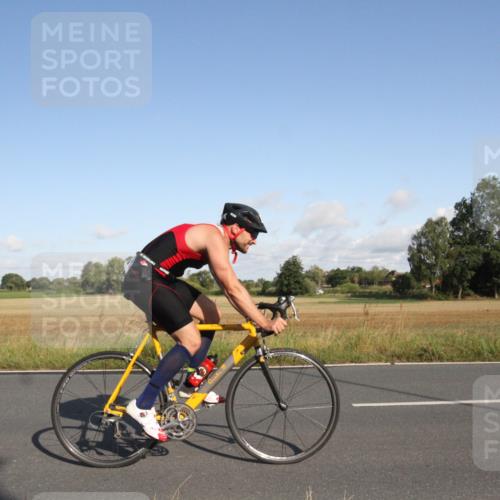 25.08.2024 - Elbe Triathlon Hamburg Fuchs,  Jonas http://msf.ph/oto/6831645 25.08.2024 09:33:50 Radfahren 126, 228, 352, 1851, 234, 53 meine-sportfotos.de