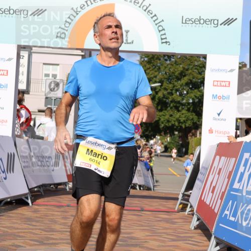 25.08.2024 - 20. Blankeneser Heldenlauf Strokosch-Dieckow http://msf.ph/oto/6831830 25.08.2024 10:26:49 Ziel 6014, 6476, 6484, 6485 meine-sportfotos.de