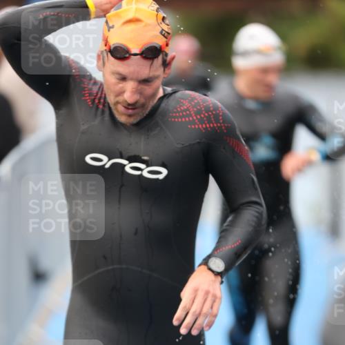 25.08.2024 - Elbe Triathlon Hamburg H.Heesch http://msf.ph/oto/6832724 25.08.2024 08:31:57 Schwimmen 34, 39, 40, 71, 75, 81, 89, 92, 100 meine-sportfotos.de
