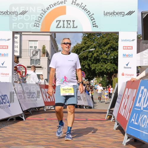 25.08.2024 - 20. Blankeneser Heldenlauf Strokosch-Dieckow http://msf.ph/oto/6832873 25.08.2024 10:27:18 Ziel 6418 meine-sportfotos.de