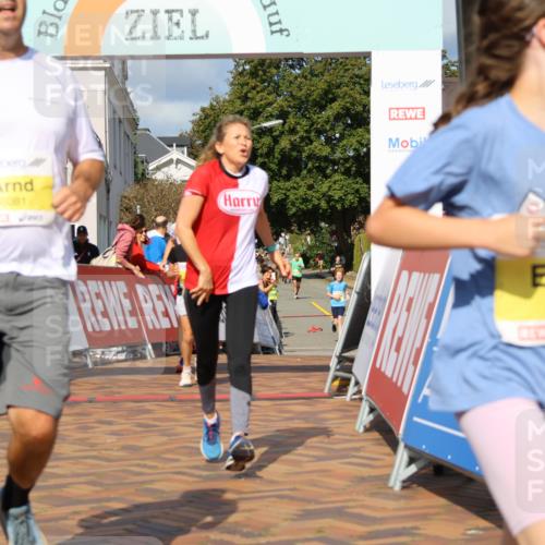 25.08.2024 - 20. Blankeneser Heldenlauf Strokosch-Dieckow http://msf.ph/oto/6833253 25.08.2024 10:27:28 Ziel 6080, 6081, 6250, 6335, 6526 meine-sportfotos.de