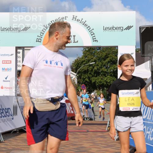 25.08.2024 - 20. Blankeneser Heldenlauf Strokosch-Dieckow http://msf.ph/oto/6833490 25.08.2024 10:27:33 Ziel 6023, 6080, 6081, 6135, 6250, 6335, 6526 meine-sportfotos.de