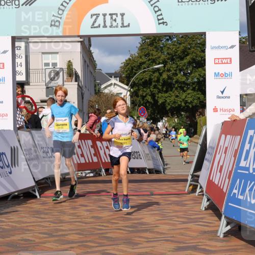 25.08.2024 - 20. Blankeneser Heldenlauf Strokosch-Dieckow http://msf.ph/oto/6833540 25.08.2024 10:27:36 Ziel 6023, 6135, 6250, 6335, 6526 meine-sportfotos.de