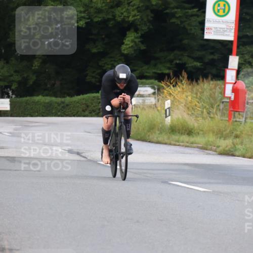 25.08.2024 - Elbe Triathlon Hamburg Fuchs,  Jonas http://msf.ph/oto/6833820 25.08.2024 08:35:23 Radfahren 47 meine-sportfotos.de